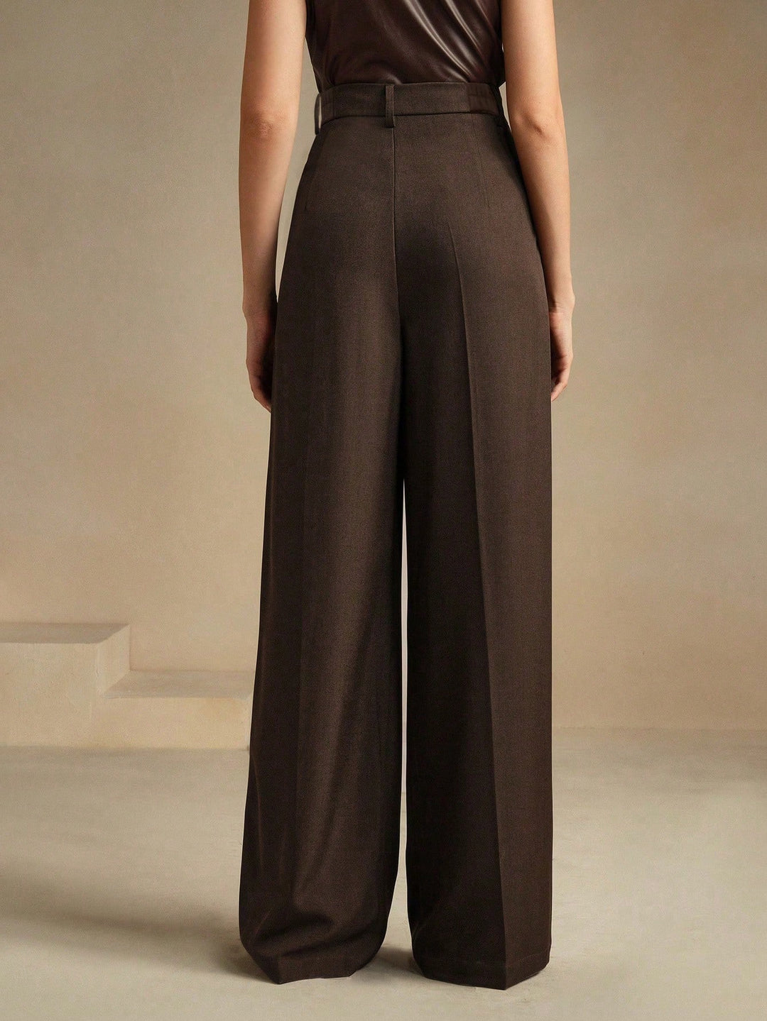 Pantalon SHEIN, maro