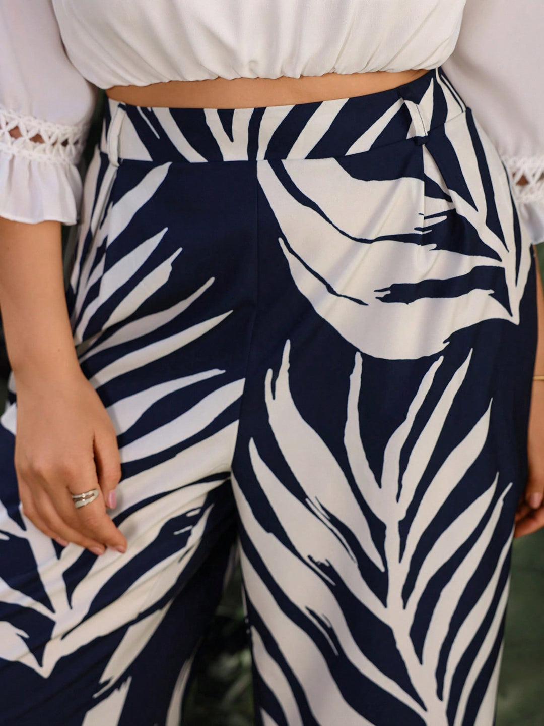 Pantaloni SHEIN, mix culori