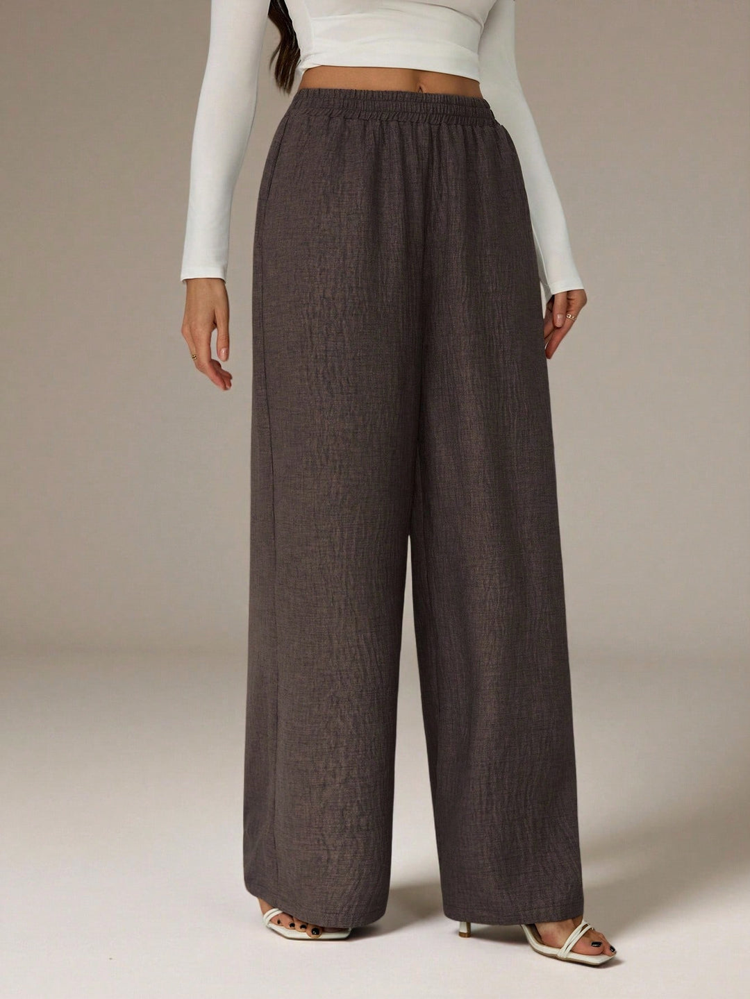 Pantaloni SHEIN, maro