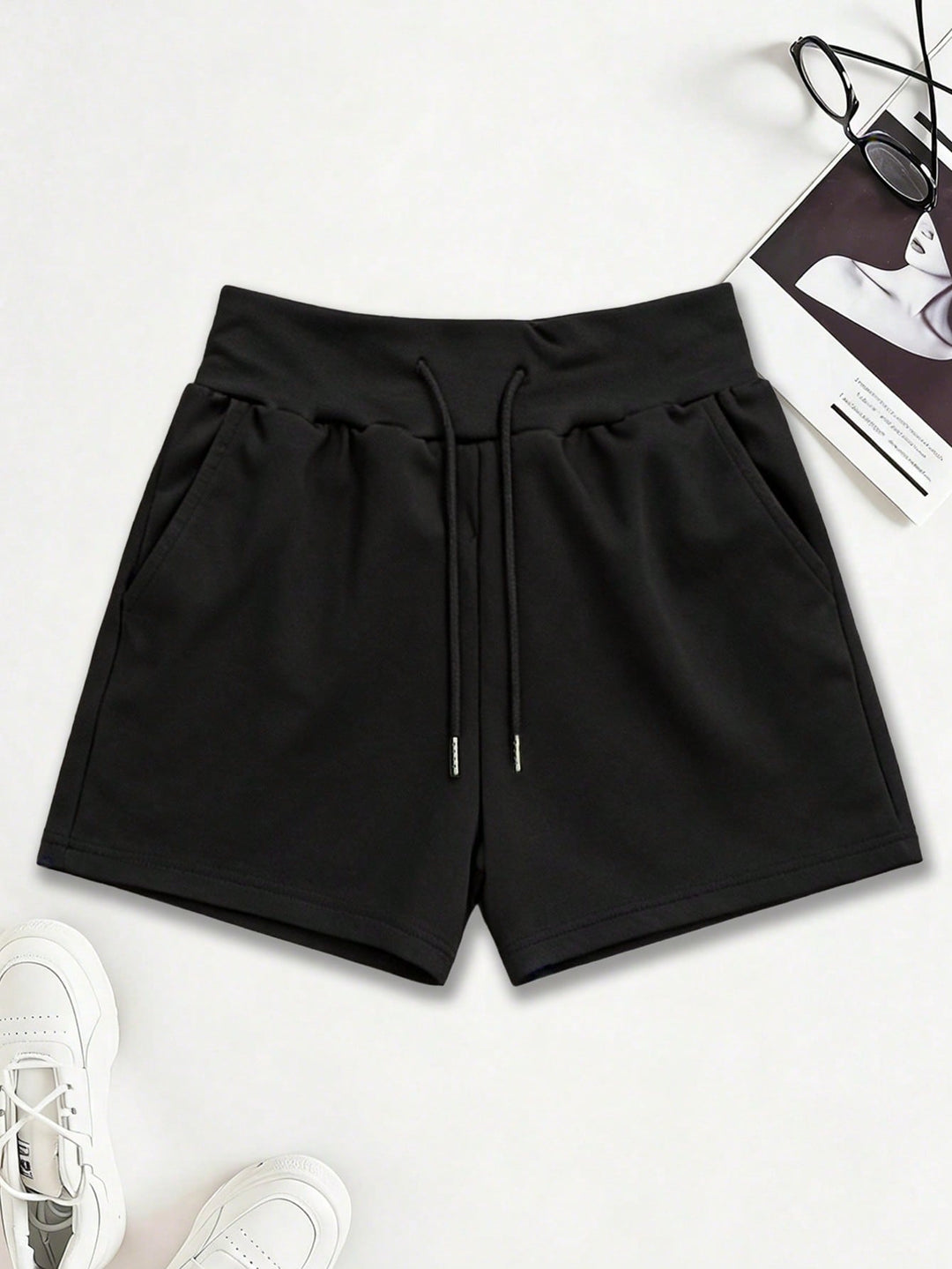 Pantaloni scurți SHEIN, negru