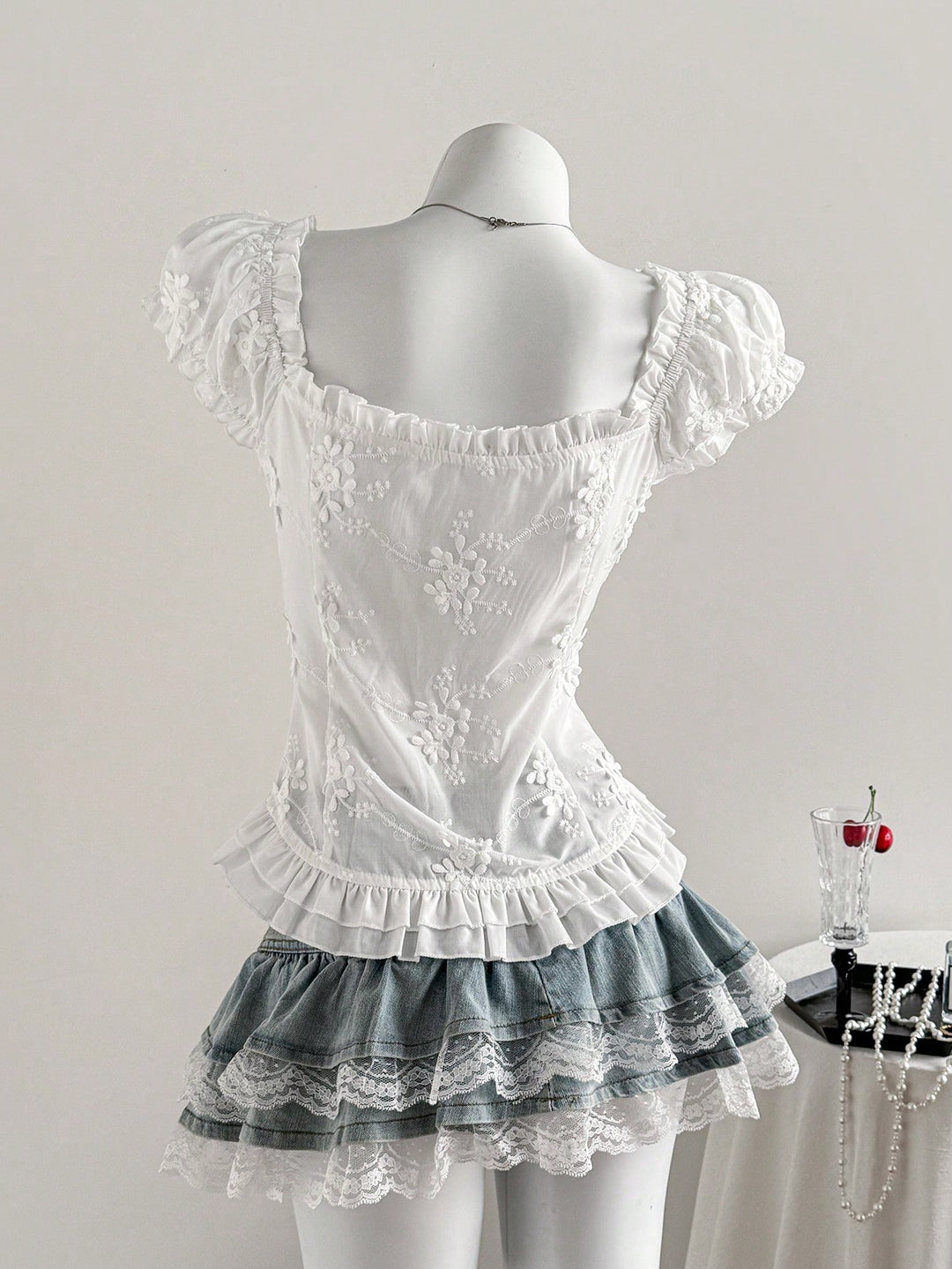Top SHEIN, alb