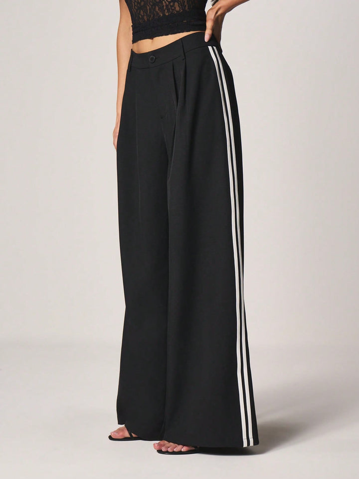 Pantaloni SHEIN, negru