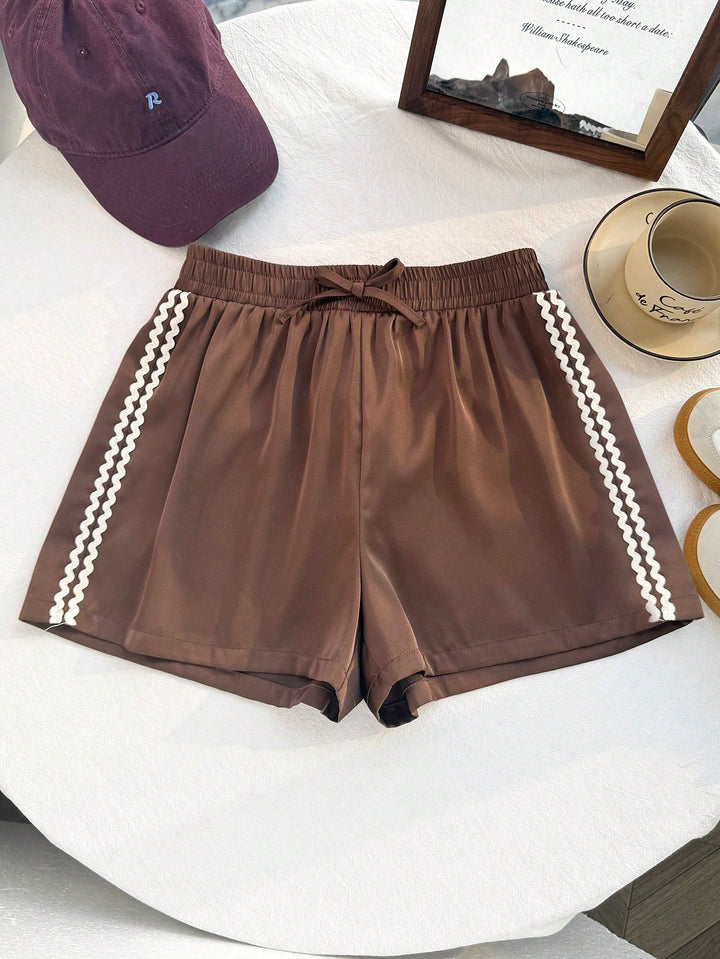 Pantaloni scurți SHEIN, maro