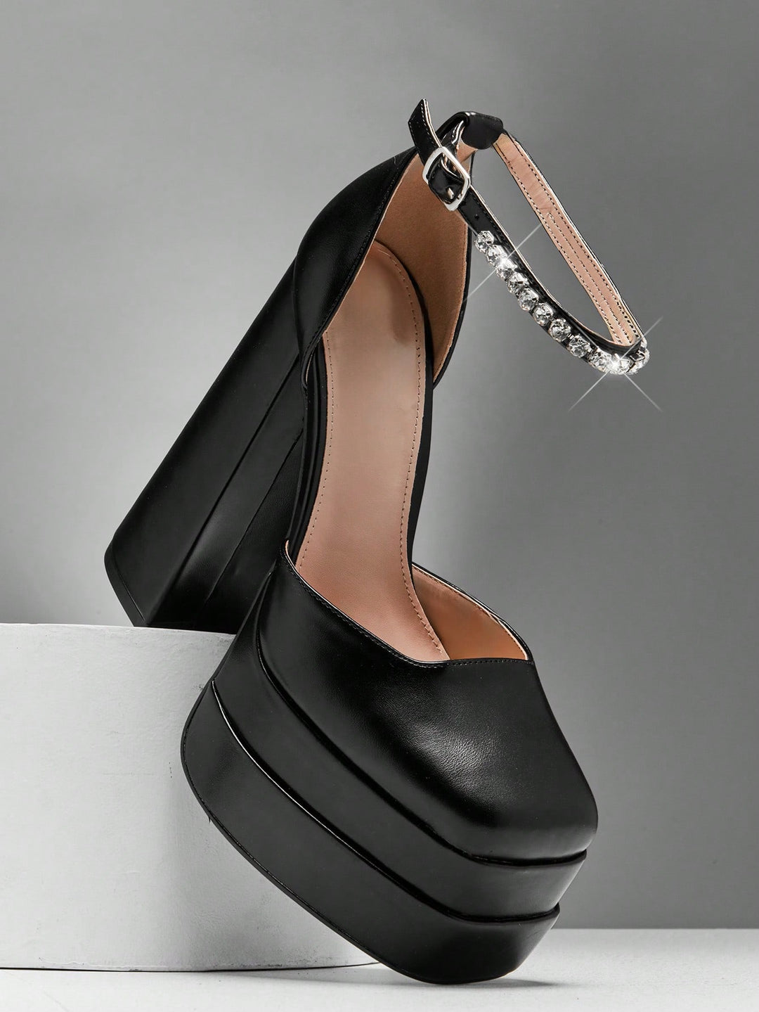 Pantofi cu toc SHEIN, negru