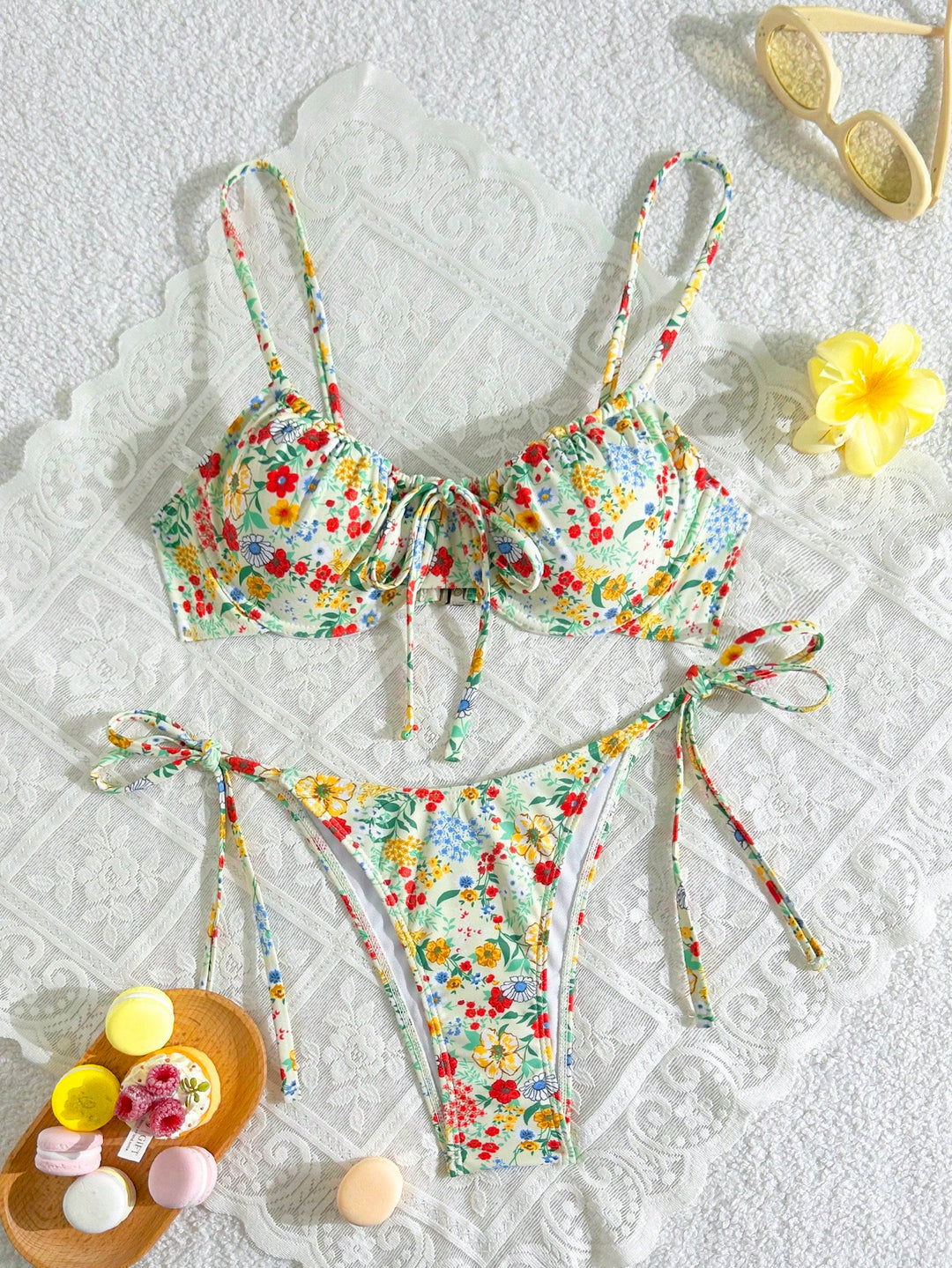 Set bikini SHEIN, mix culori
