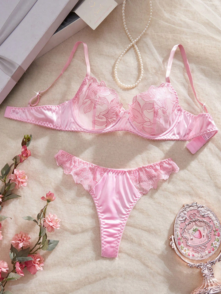 Set lenjerie SHEIN, roz