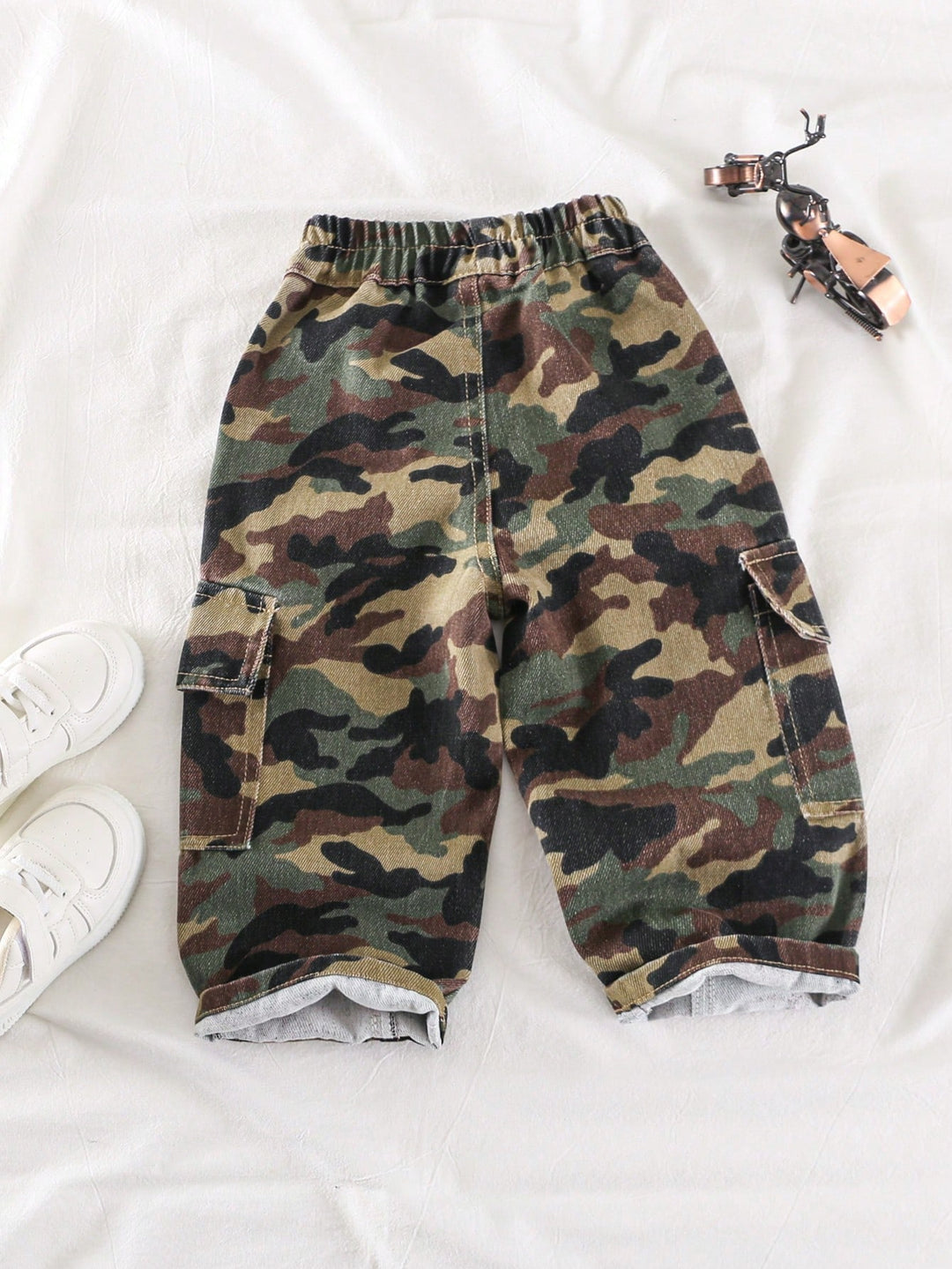 Pantaloni SHEIN, mix culori