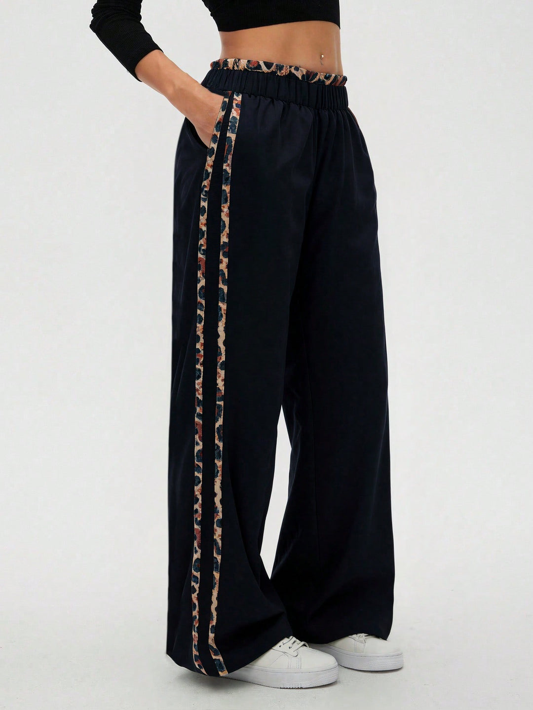 Pantaloni SHEIN, negru