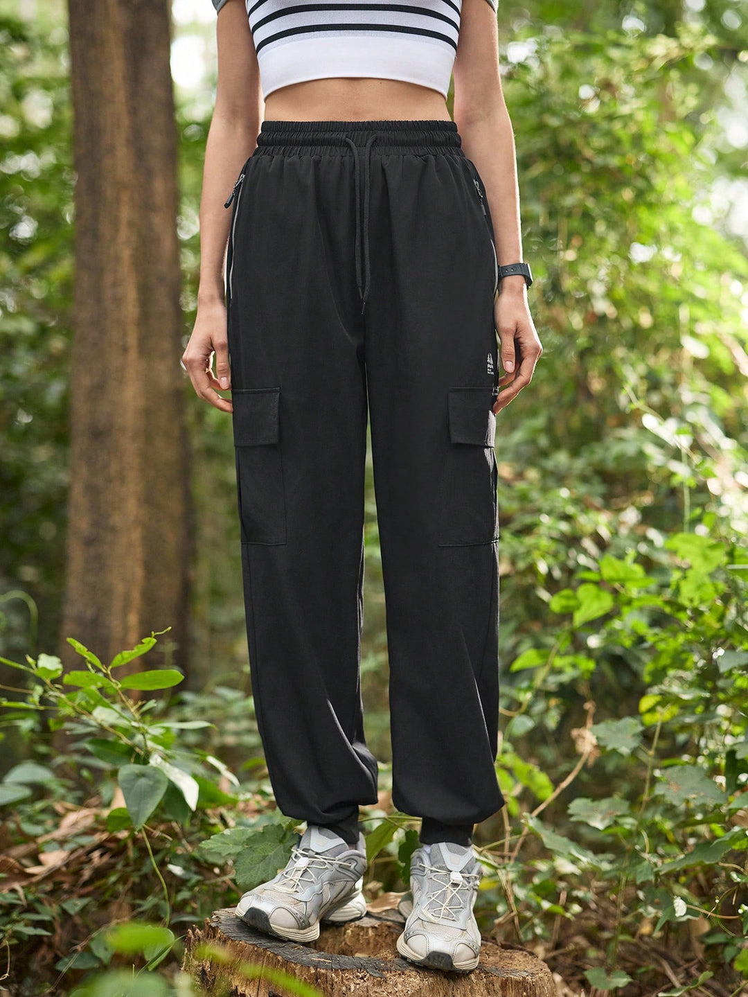Pantaloni SHEIN, negru