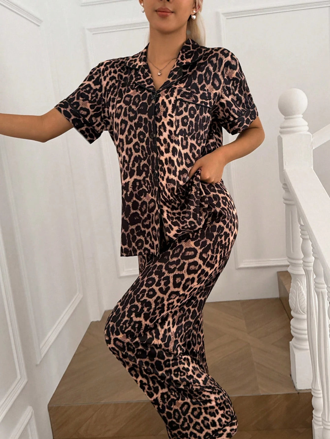 Compleu pijamale SHEIN, mix culori