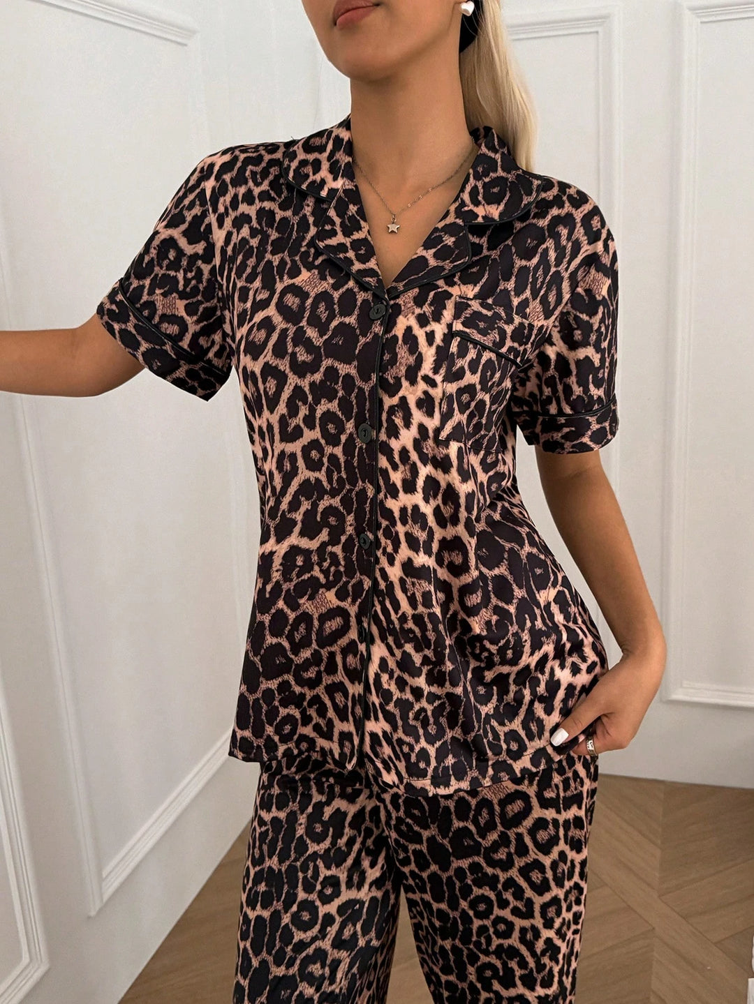 Compleu pijamale SHEIN, mix culori