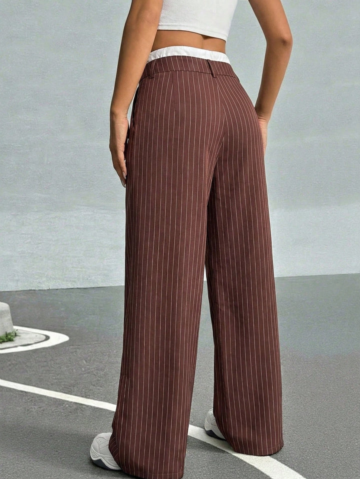 Pantalon SHEIN, maro