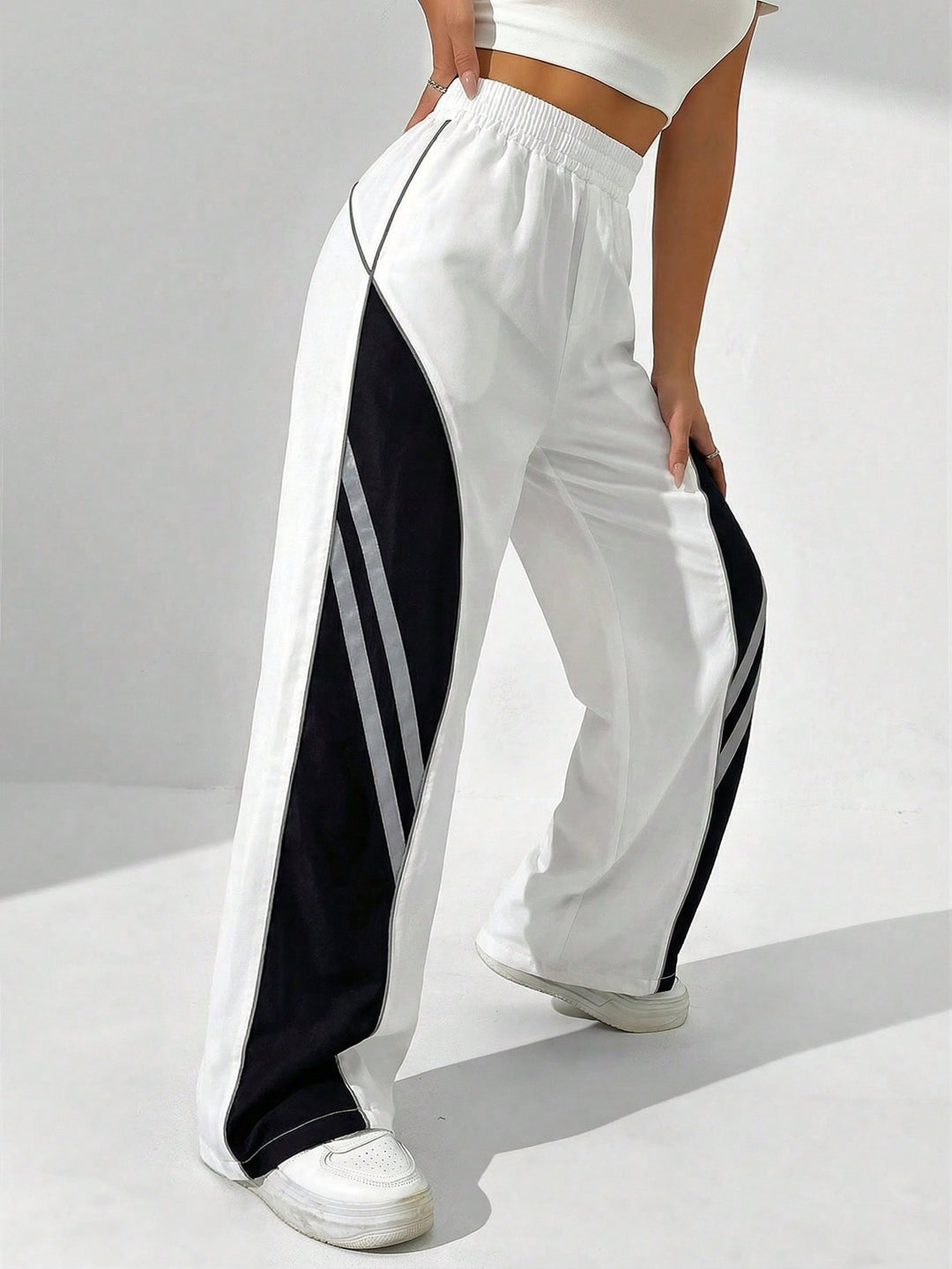 Pantaloni SHEIN, alb