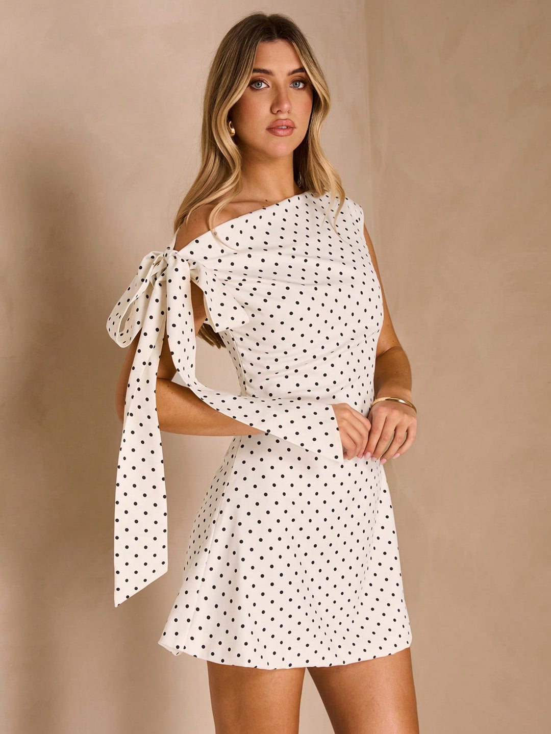 Rochie mini SHEIN, bej