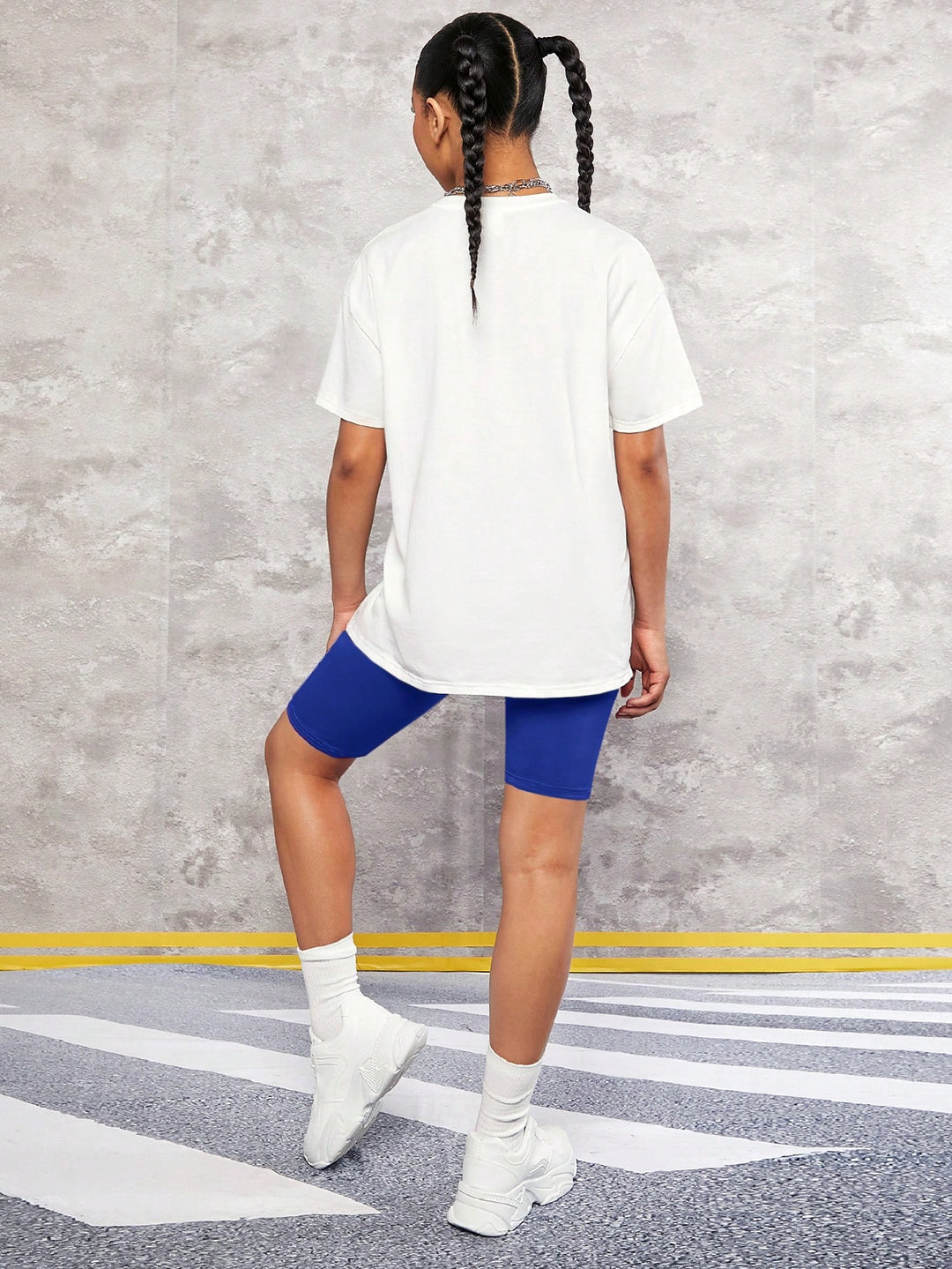 Set tricou și pantaloni scurți SHEIN, albastru