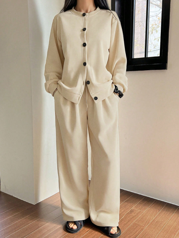 Set pijamale SHEIN, bej