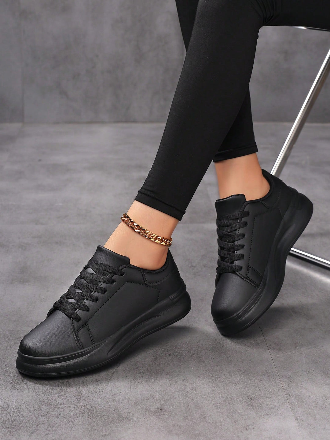 Pantofi sport SHEIN, negru