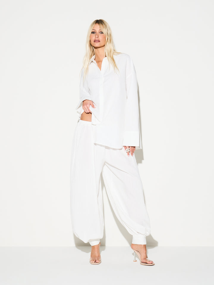 Pantaloni SHEIN, alb