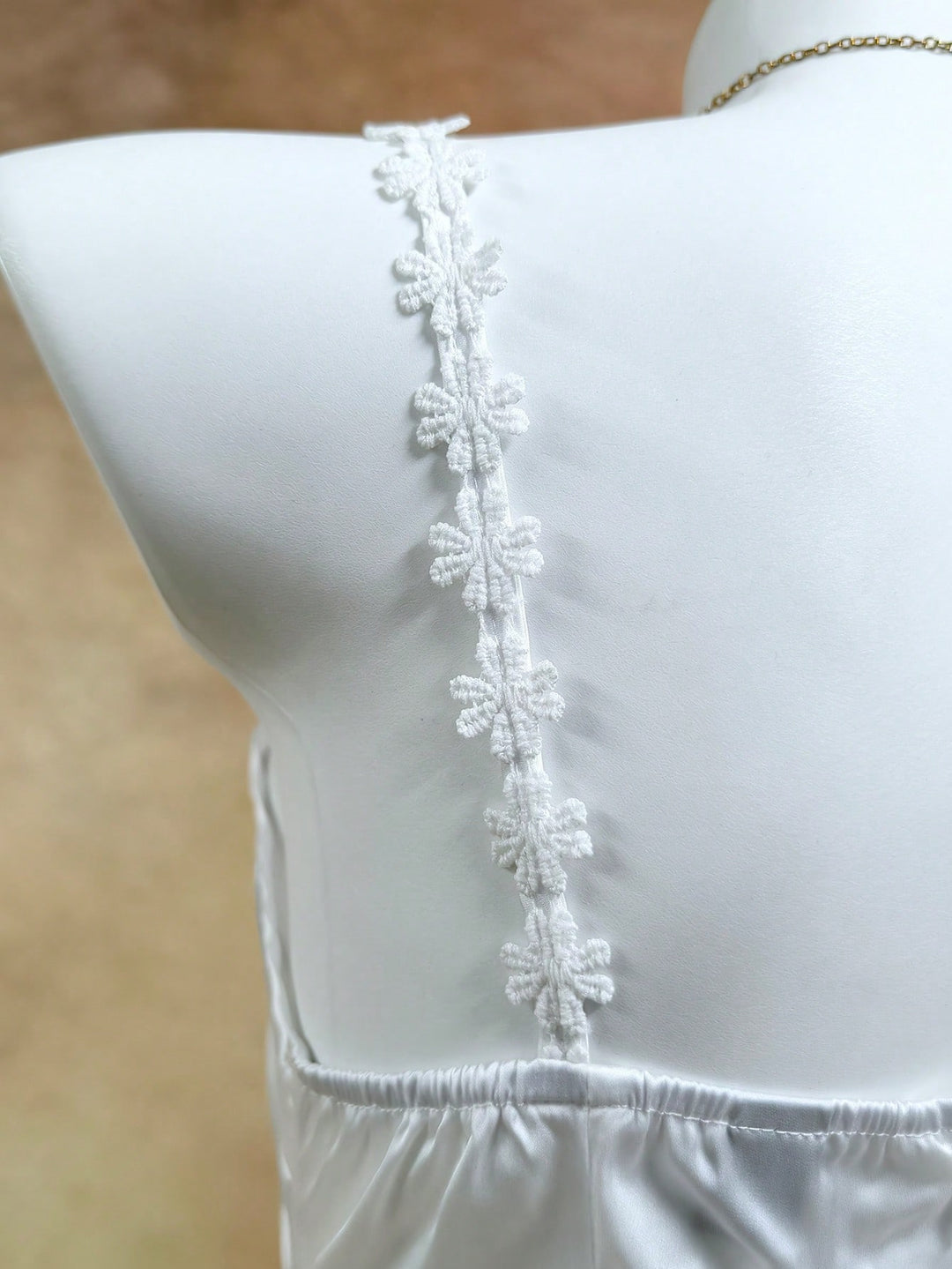 Top SHEIN, alb