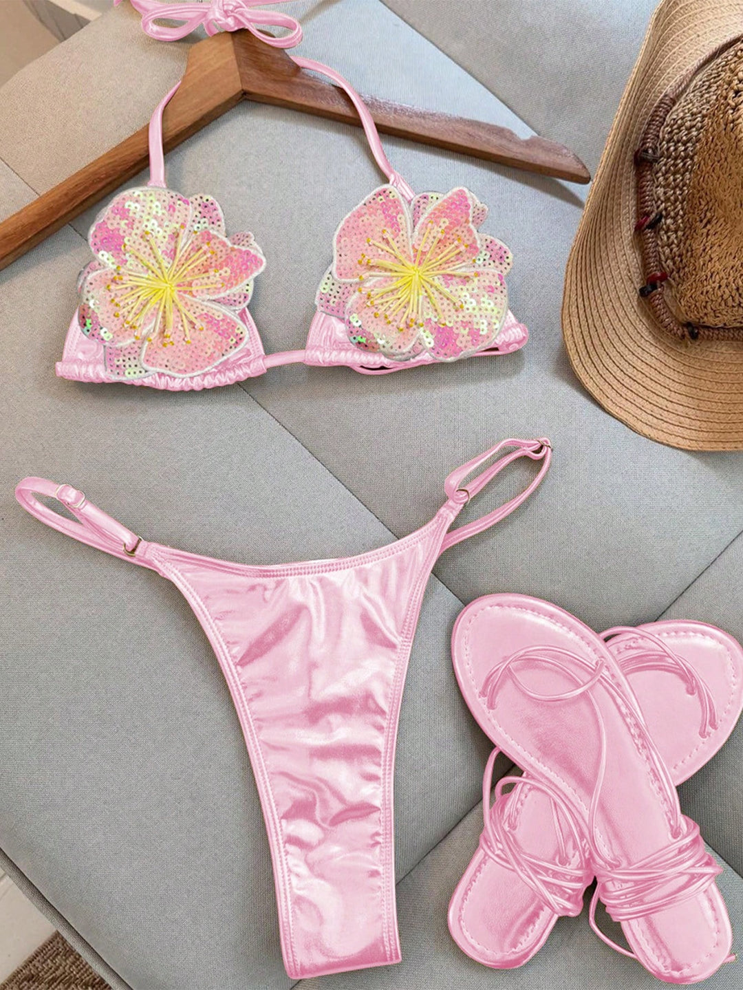 Set bikini SHEIN, roz