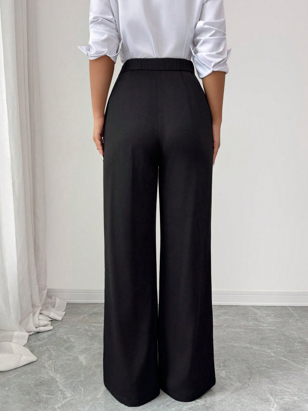 Pantaloni SHEIN, negru