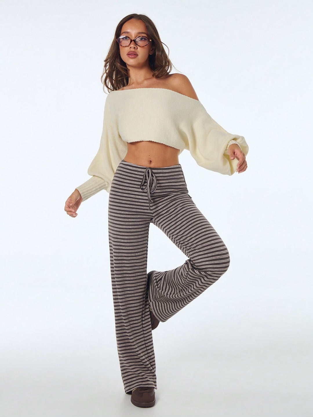 Pantaloni SHEIN, maro