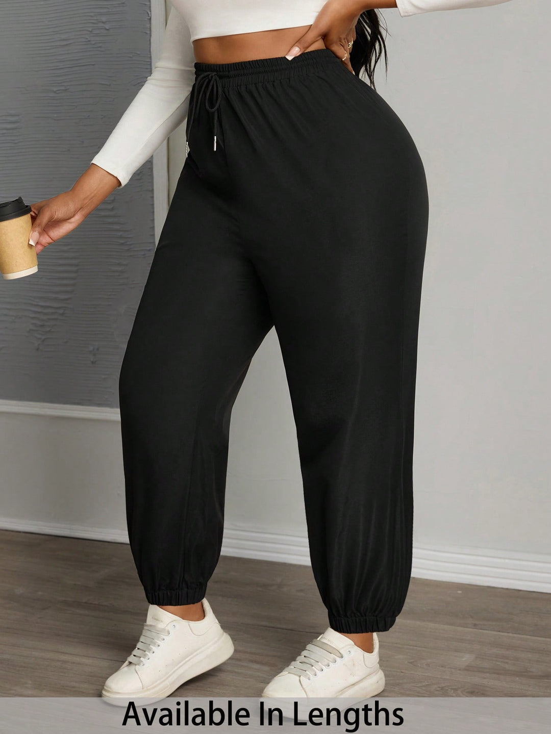Pantaloni SHEIN, negru