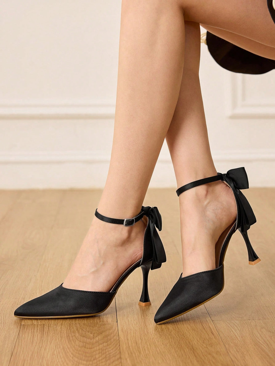 Pantofi cu toc SHEIN, negru
