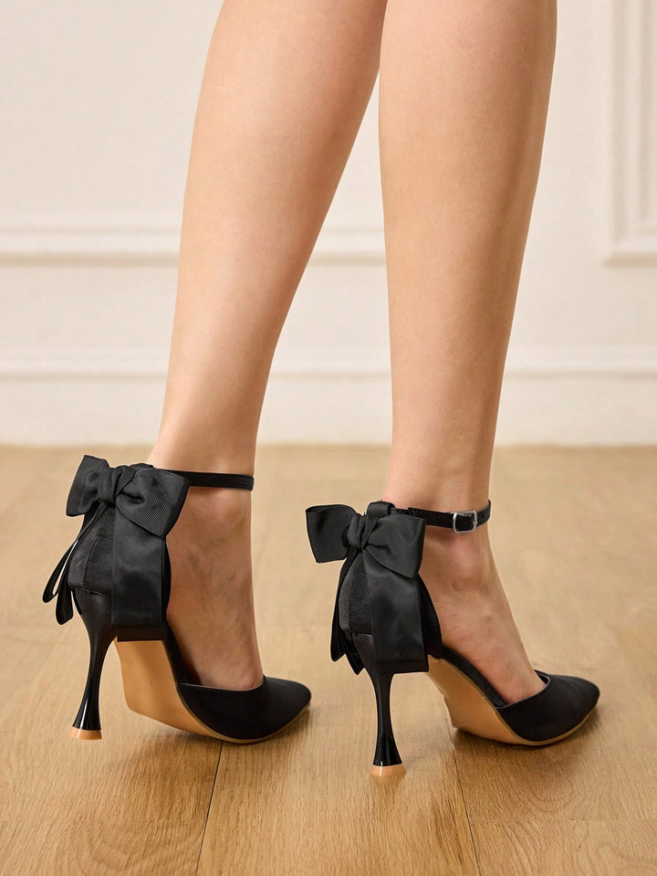Pantofi cu toc SHEIN, negru