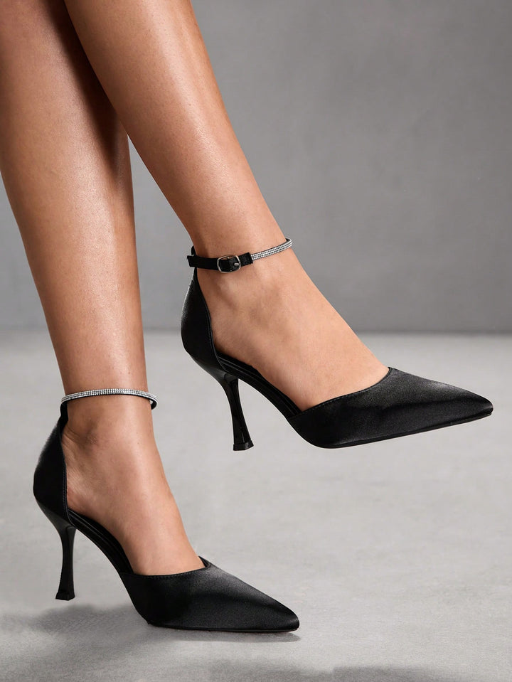 Pantofi cu toc SHEIN, negru