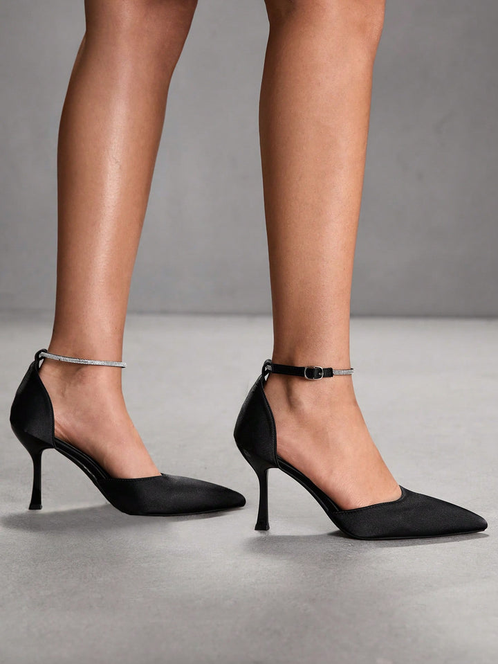 Pantofi cu toc SHEIN, negru