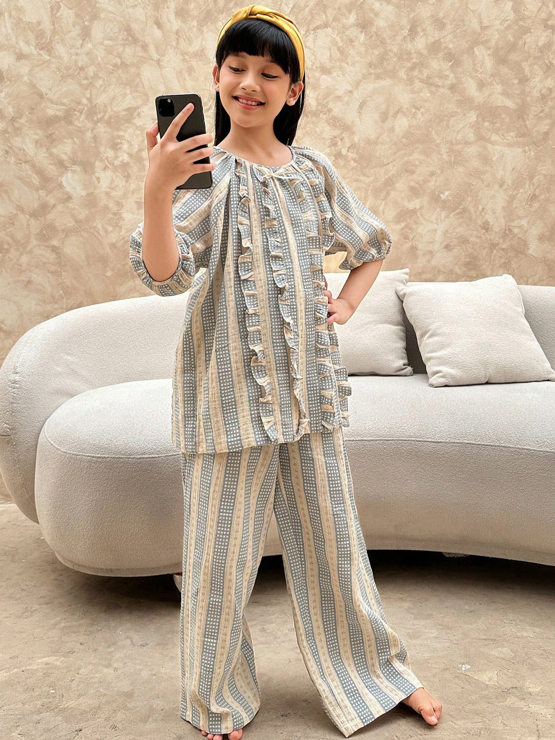 Pijama SHEIN, mix culori