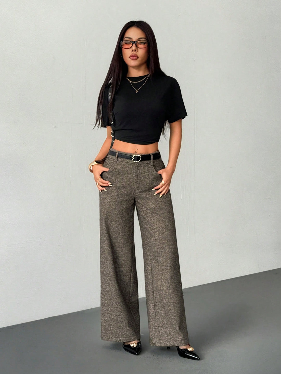 Pantaloni SHEIN, maro