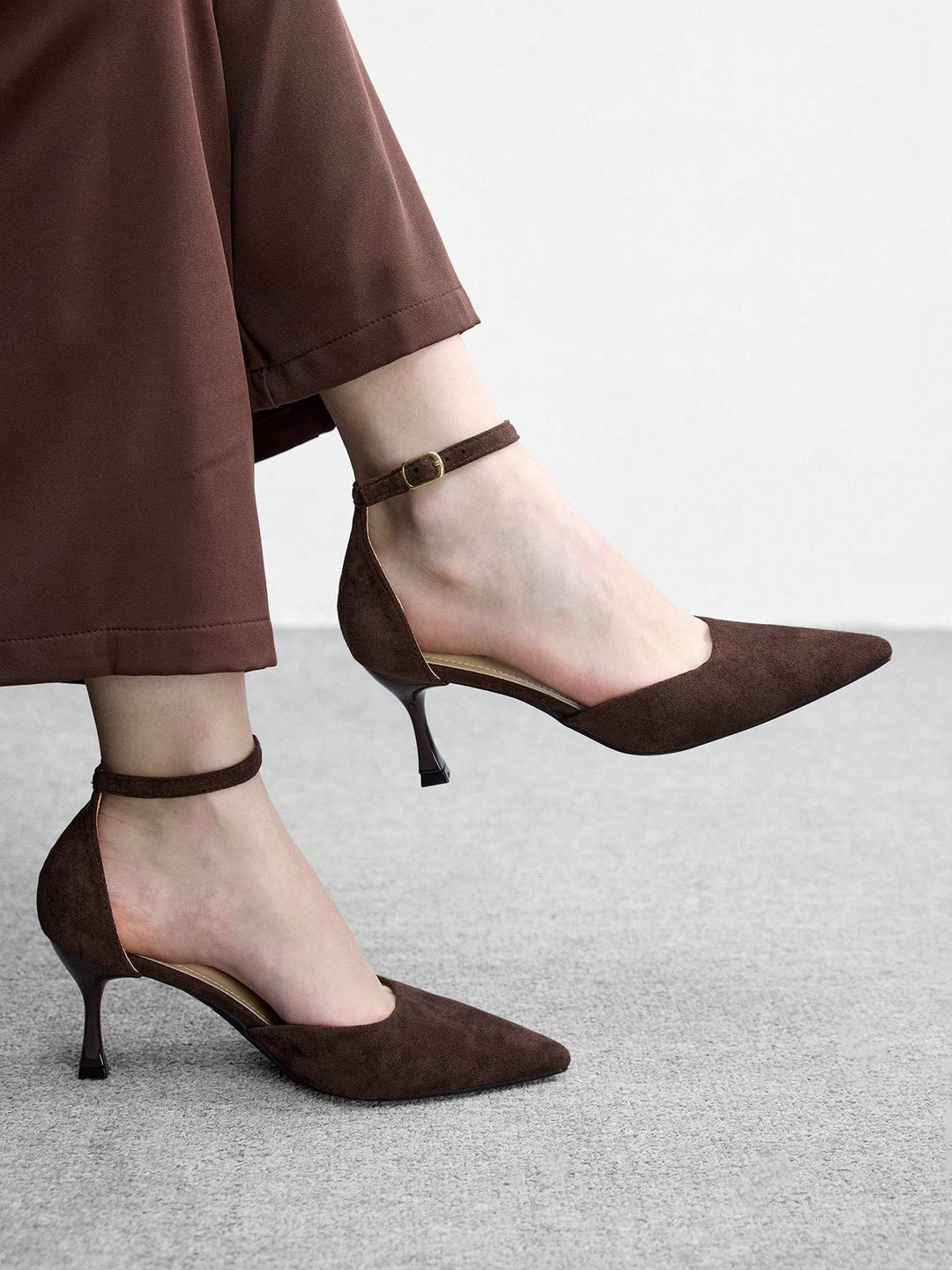 Pantofi cu toc SHEIN, maro