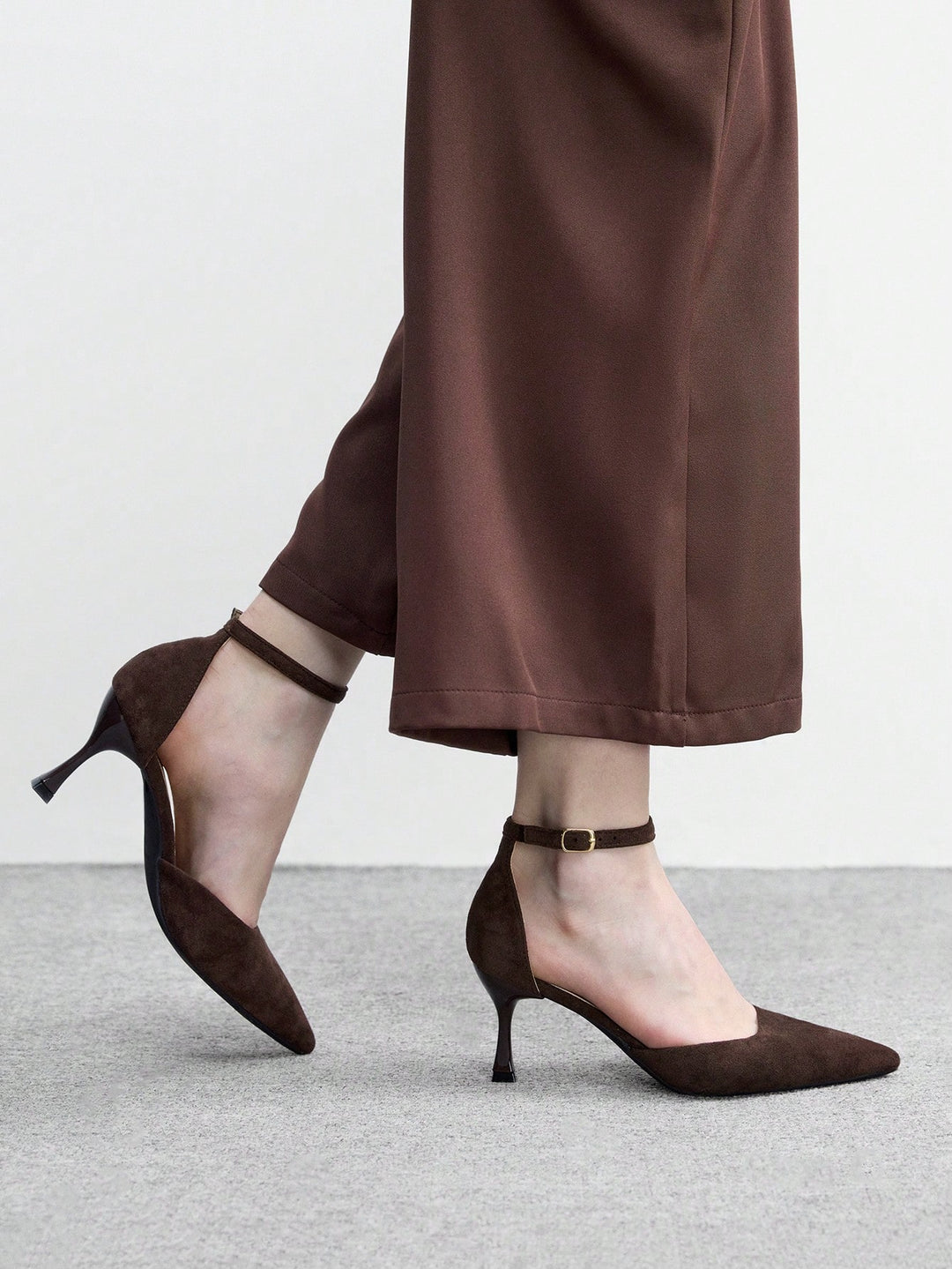 Pantofi cu toc SHEIN, maro