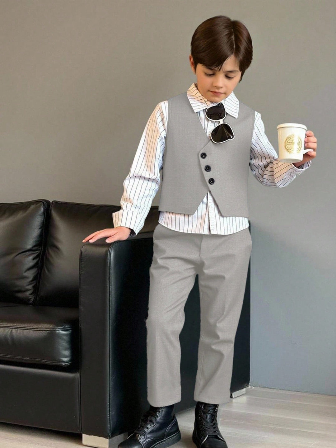 Costum SHEIN, gri