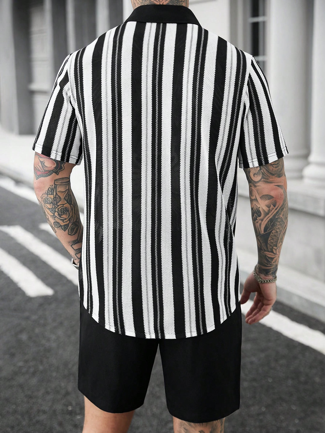 SHEIN együttes, fekete