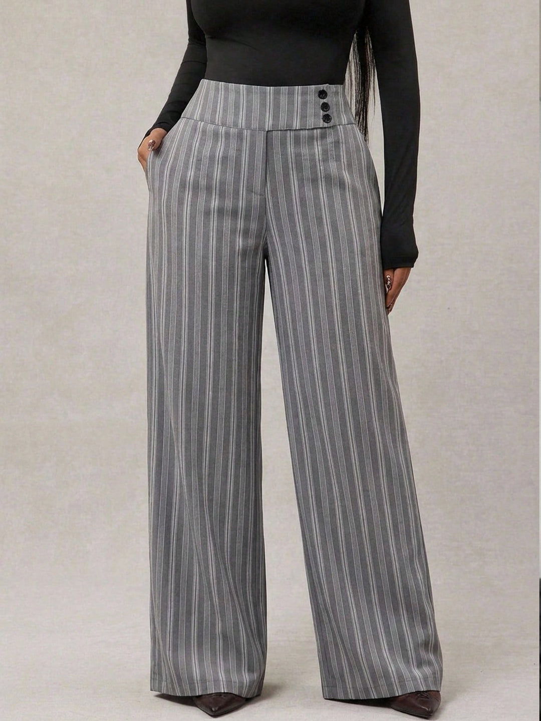Pantaloni SHEIN