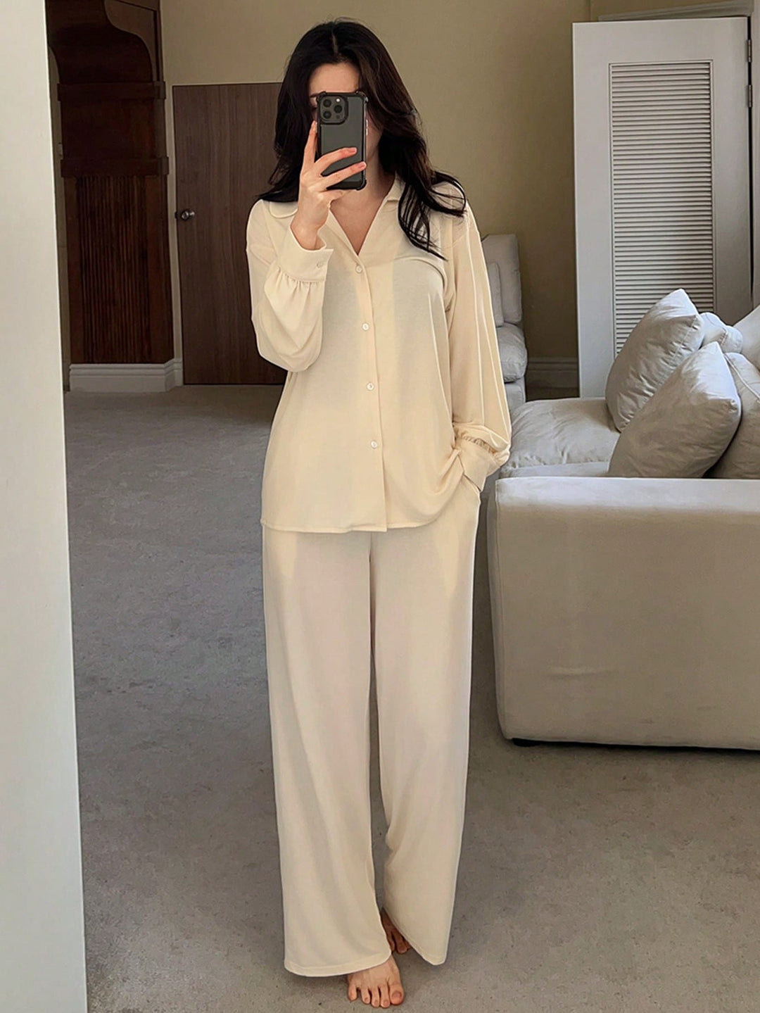 Set pijamale SHEIN, bej