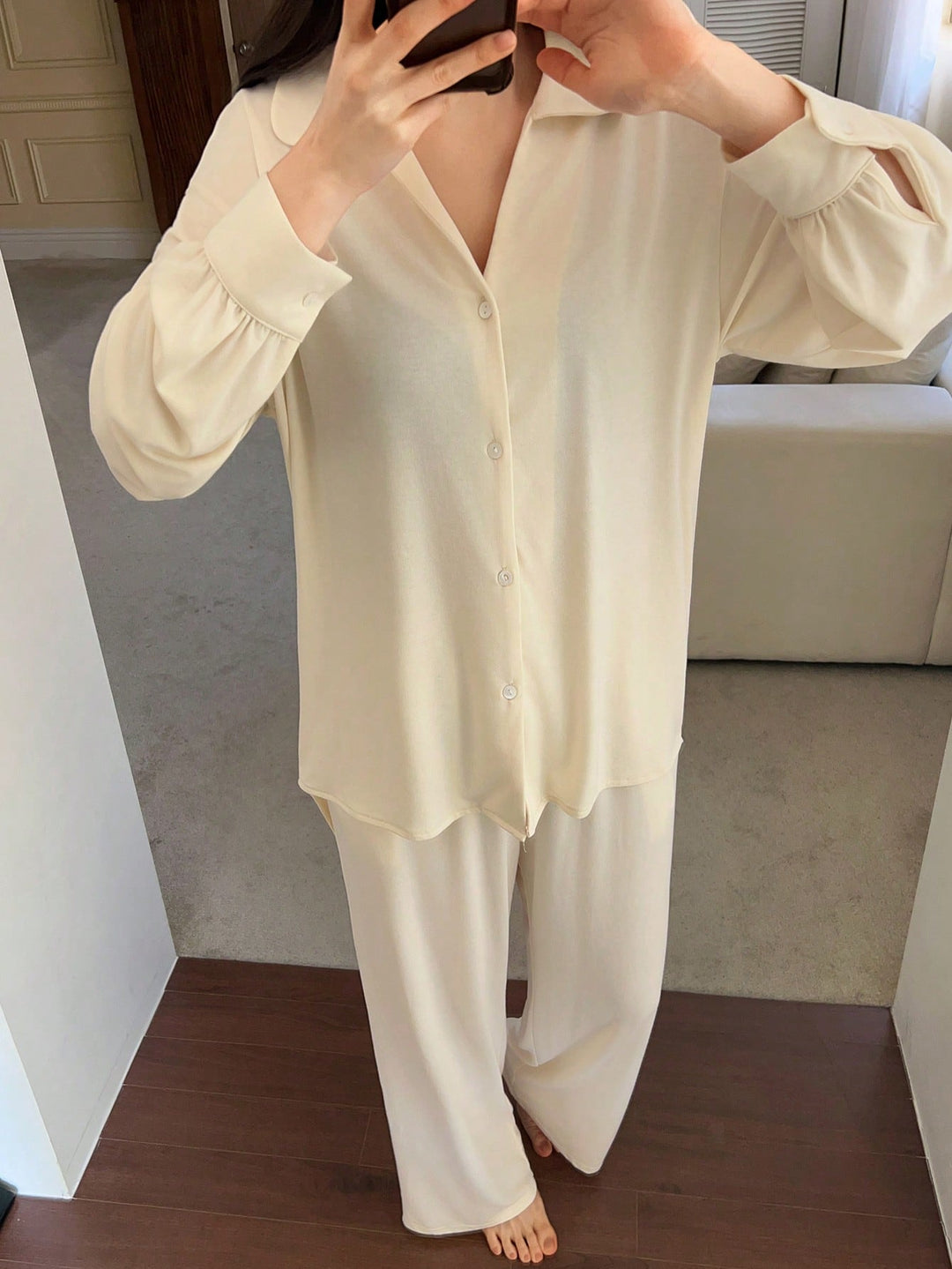 Set pijamale SHEIN, bej
