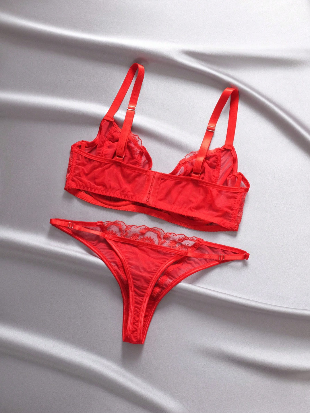 Set sutien și chilot SHEIN, roșu