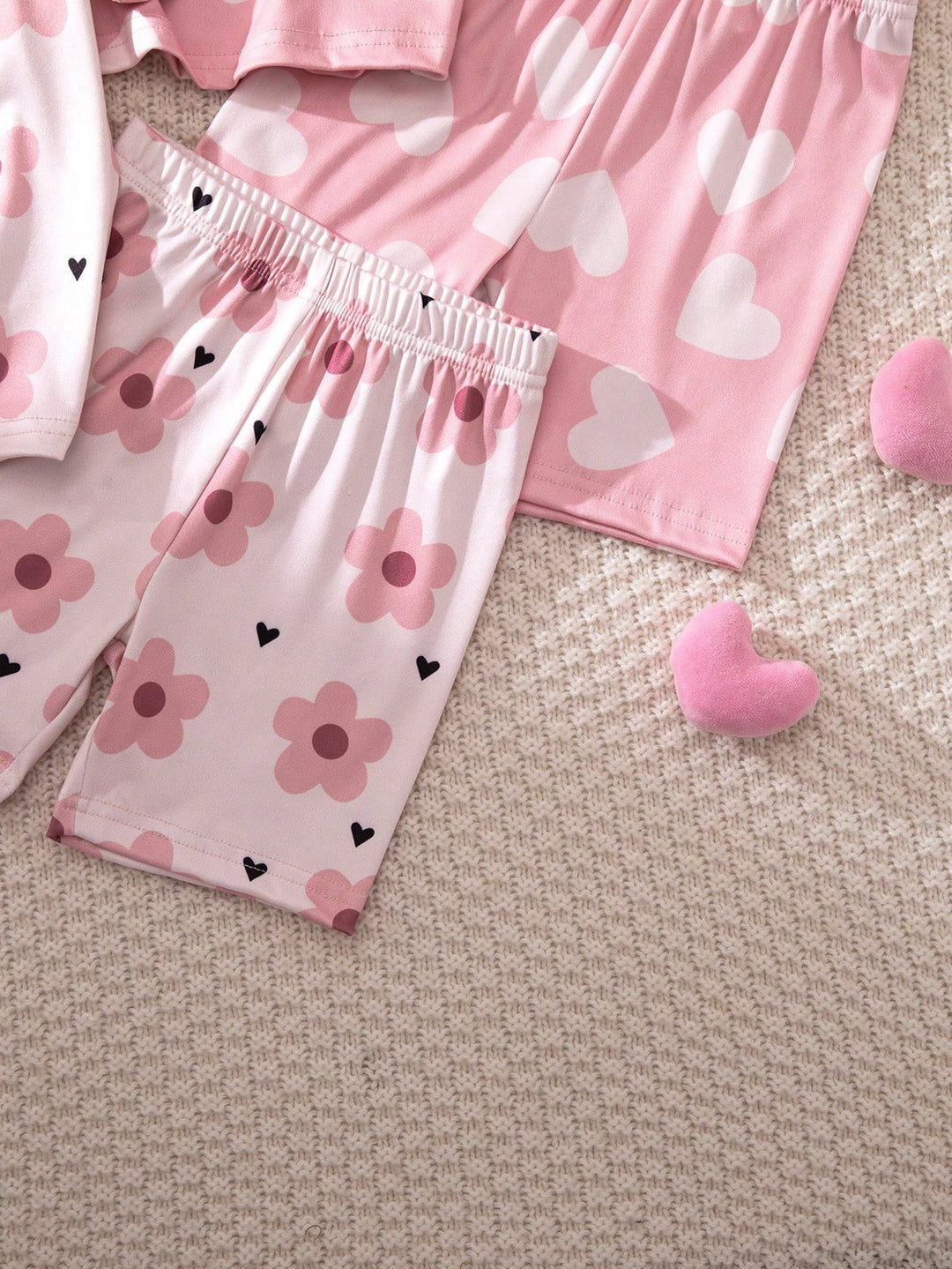 Pijama SHEIN, mix culori