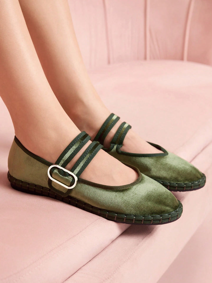 Balerini SHEIN, kaki