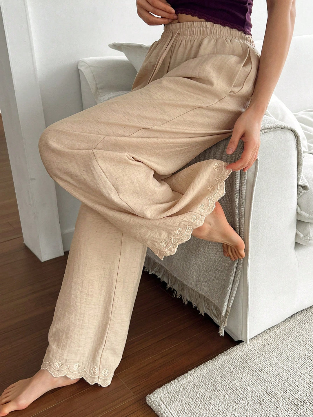 Pantaloni SHEIN, roz