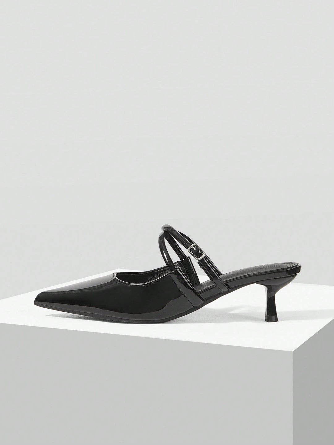 Pantofi cu toc SHEIN, negru