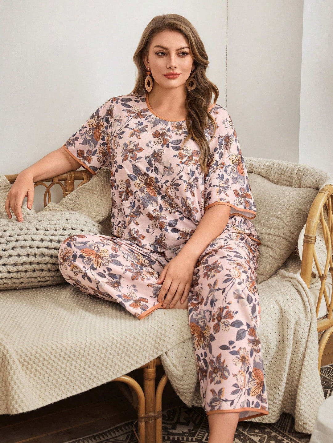 Set pijamale SHEIN, mix culori