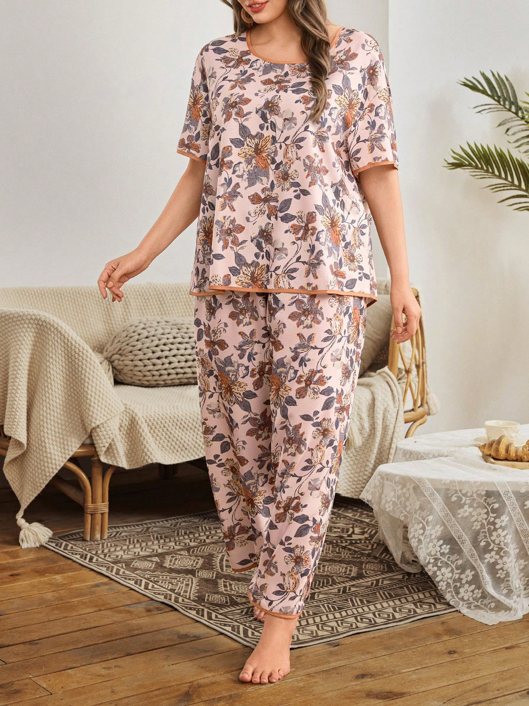 Set pijamale SHEIN, mix culori