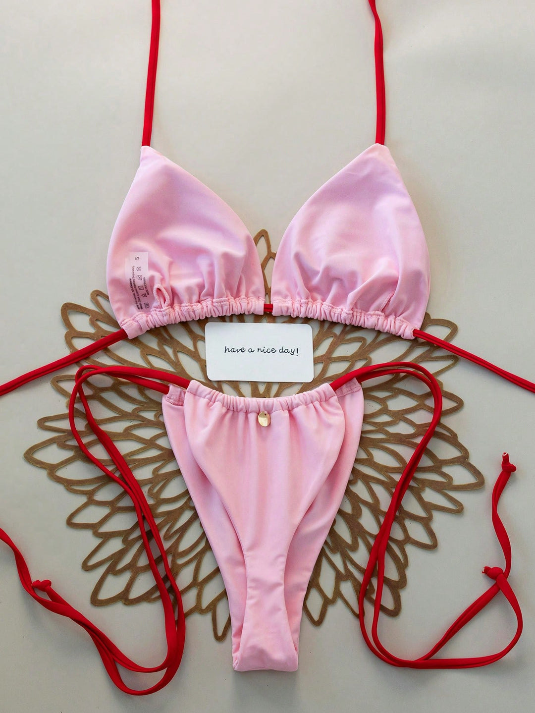 Set bikini SHEIN, roz