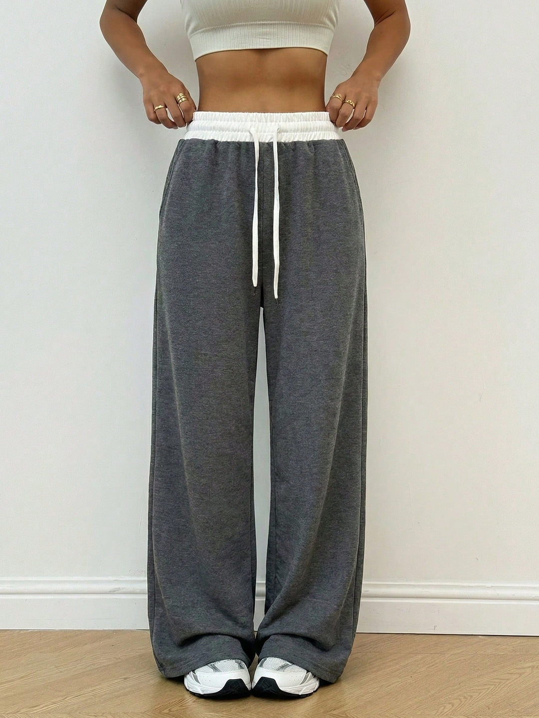 Pantaloni SHEIN, gri