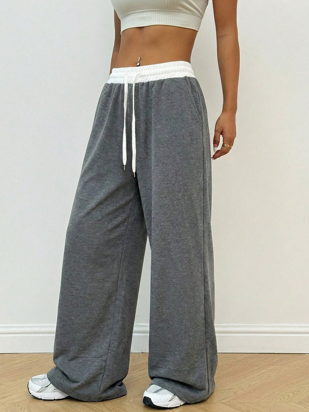 Pantaloni SHEIN, gri